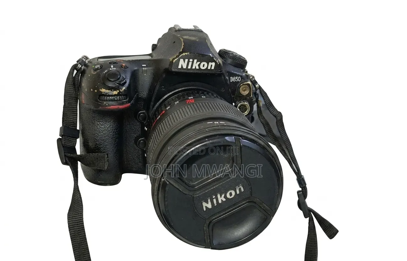  Nikon Camera +Sigma Lense 25-70mm