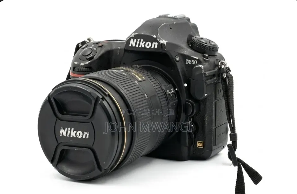  Nikon Camera +Sigma Lense 25-70mm
