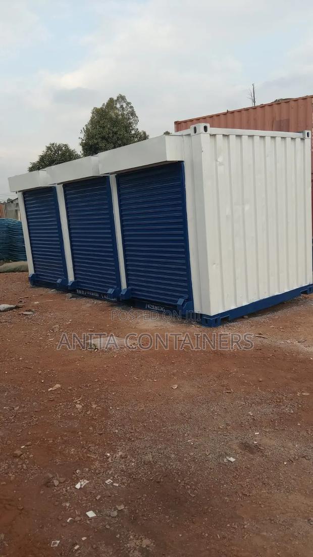 Container Stalls