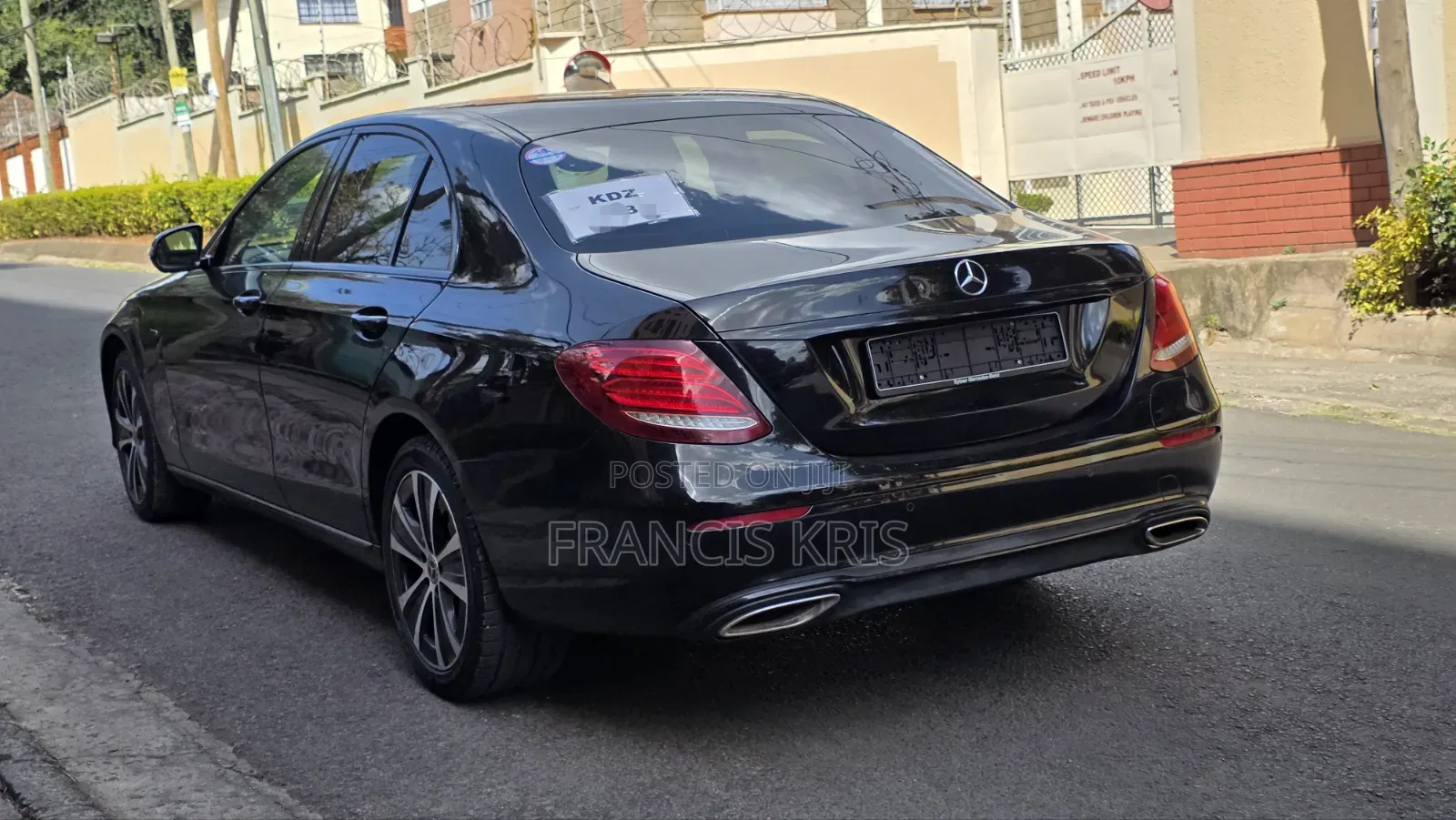 Mercedes-Benz E300 2019 Black