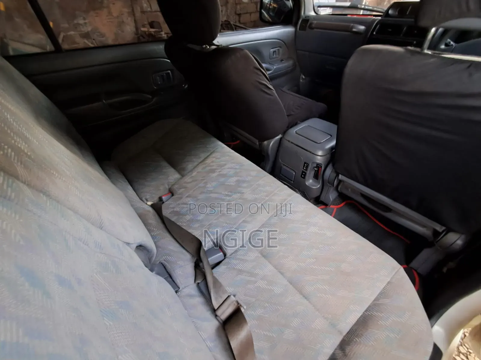 Toyota Land Cruiser 2003 White
