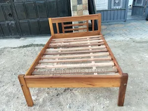 4 by 6 Strong Used Bed