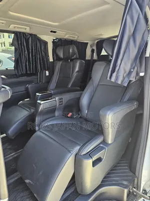 Toyota Alphard 2.5 Petrol AWD 2018 Pearl