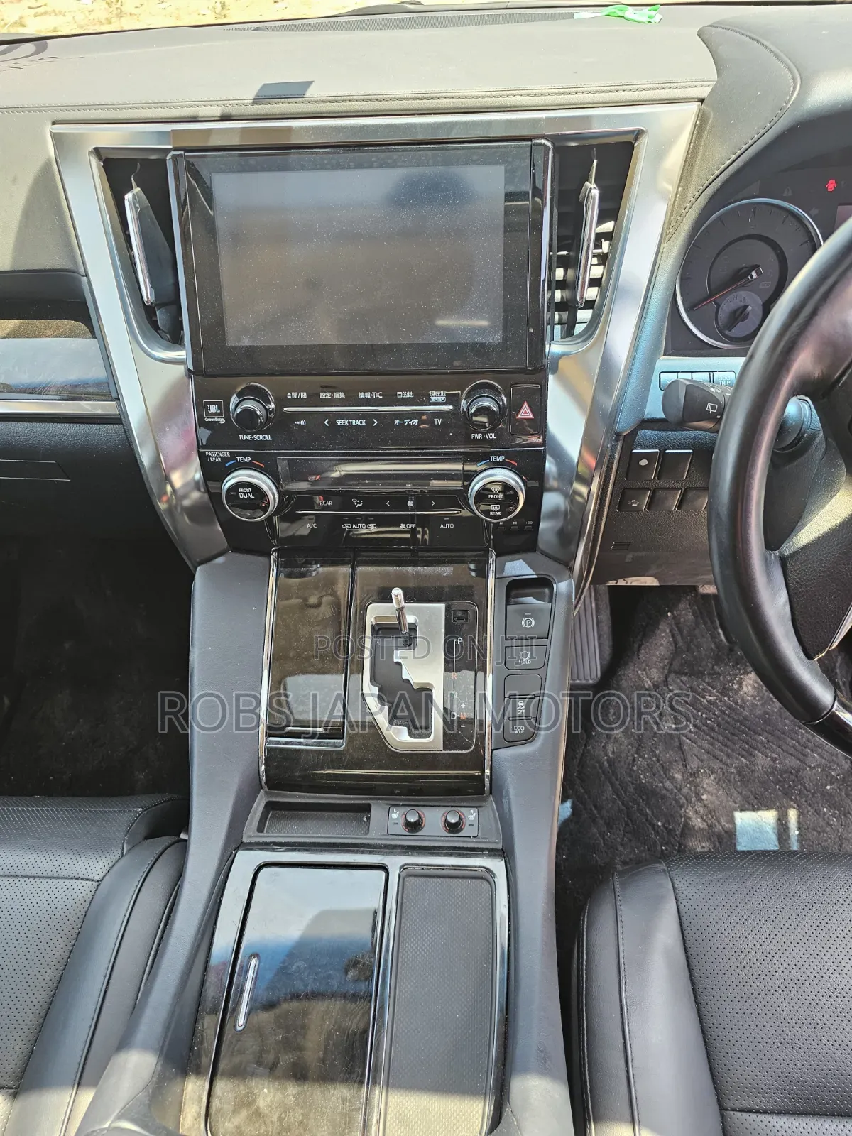 Toyota Alphard 2.5 Petrol AWD 2018 Pearl