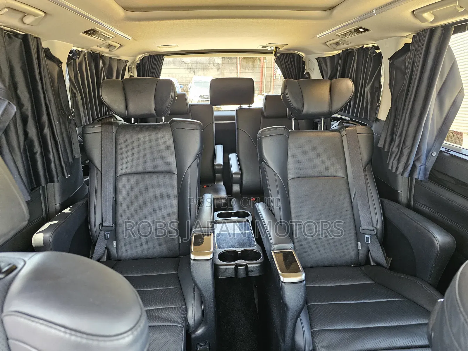 Toyota Alphard 2.5 Petrol AWD 2018 Pearl