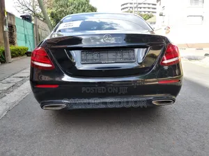 Mercedes-Benz 300E 2019 Black