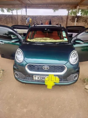 Toyota Passo 2016 Green