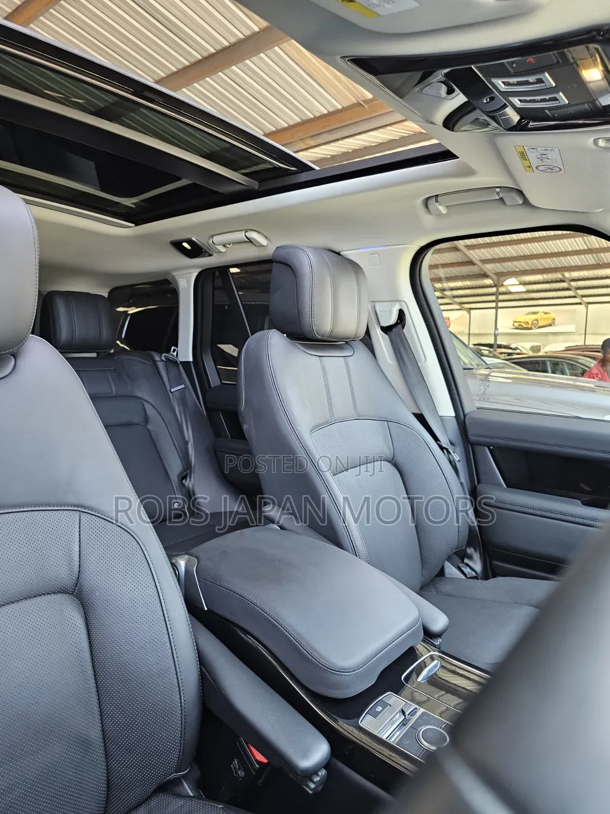 Land Rover Range Rover Vogue 2019 Black