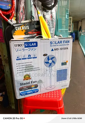 18" Solar Powered Stand Fan With Left_right Automatic Shaking Head