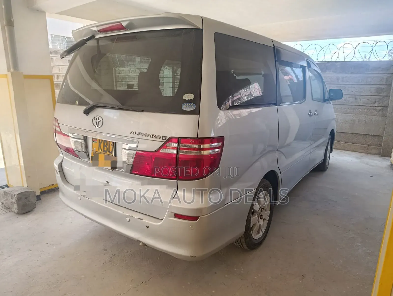 Toyota Alphard 2.4 Petrol FWD 2006 Silver