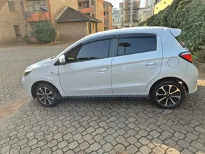 Mitsubishi Mirage 2020 Pearl