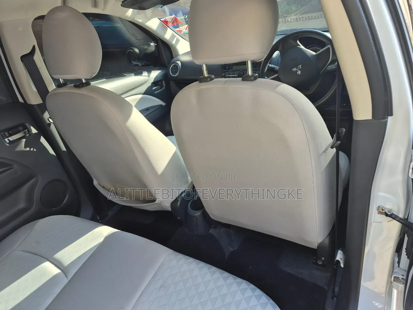 Mitsubishi Mirage 2020 Pearl