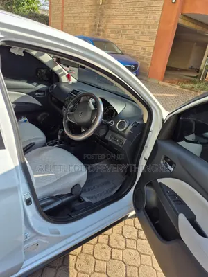 Mitsubishi Mirage 2020 Pearl