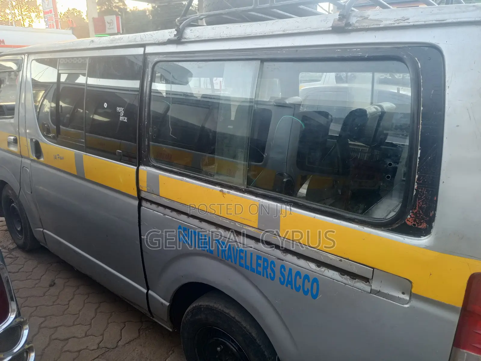 Toyota HiAce 2011 Silver