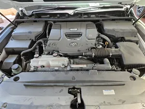 Toyota Land Cruiser 3.3 Diesel 4WD 2022 White
