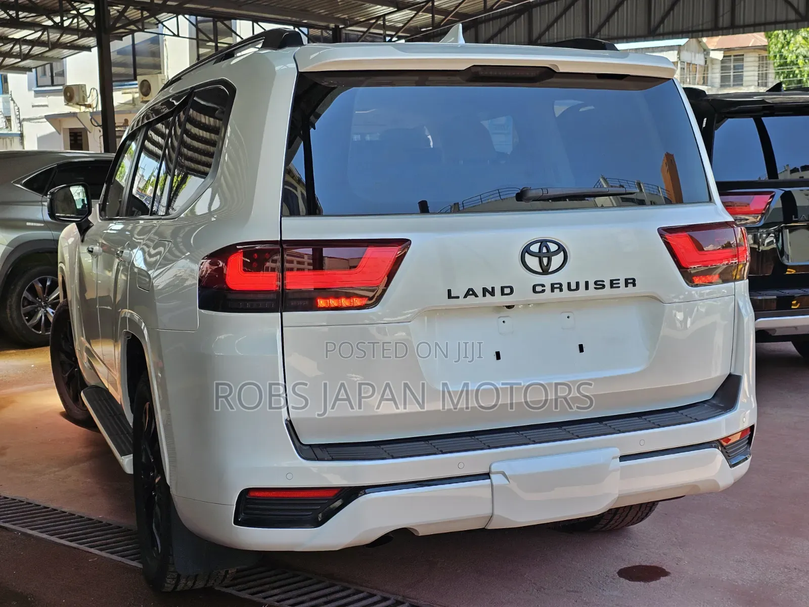 Toyota Land Cruiser 3.3 Diesel 4WD 2022 White