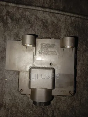 Transmission Gearbox Computer for Toyota Estima 3.0 V6