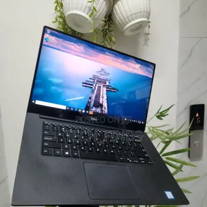 Laptop Dell XPS 15 9560 16GB Intel Core i7 SSD 1T