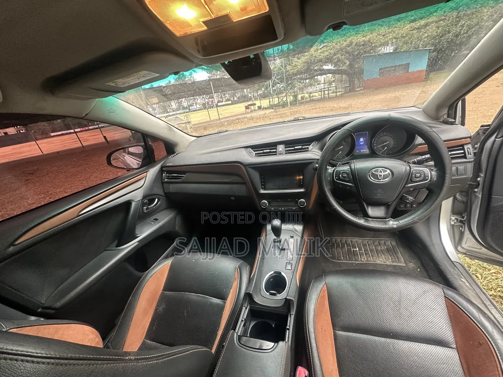 Toyota Avensis 2016 Silver