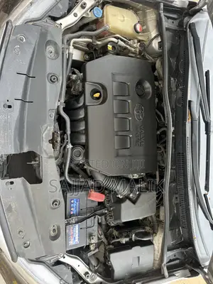 Toyota Avensis 2016 Silver