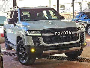 Toyota Land Cruiser 3.3 Diesel 4WD 2022 Off white