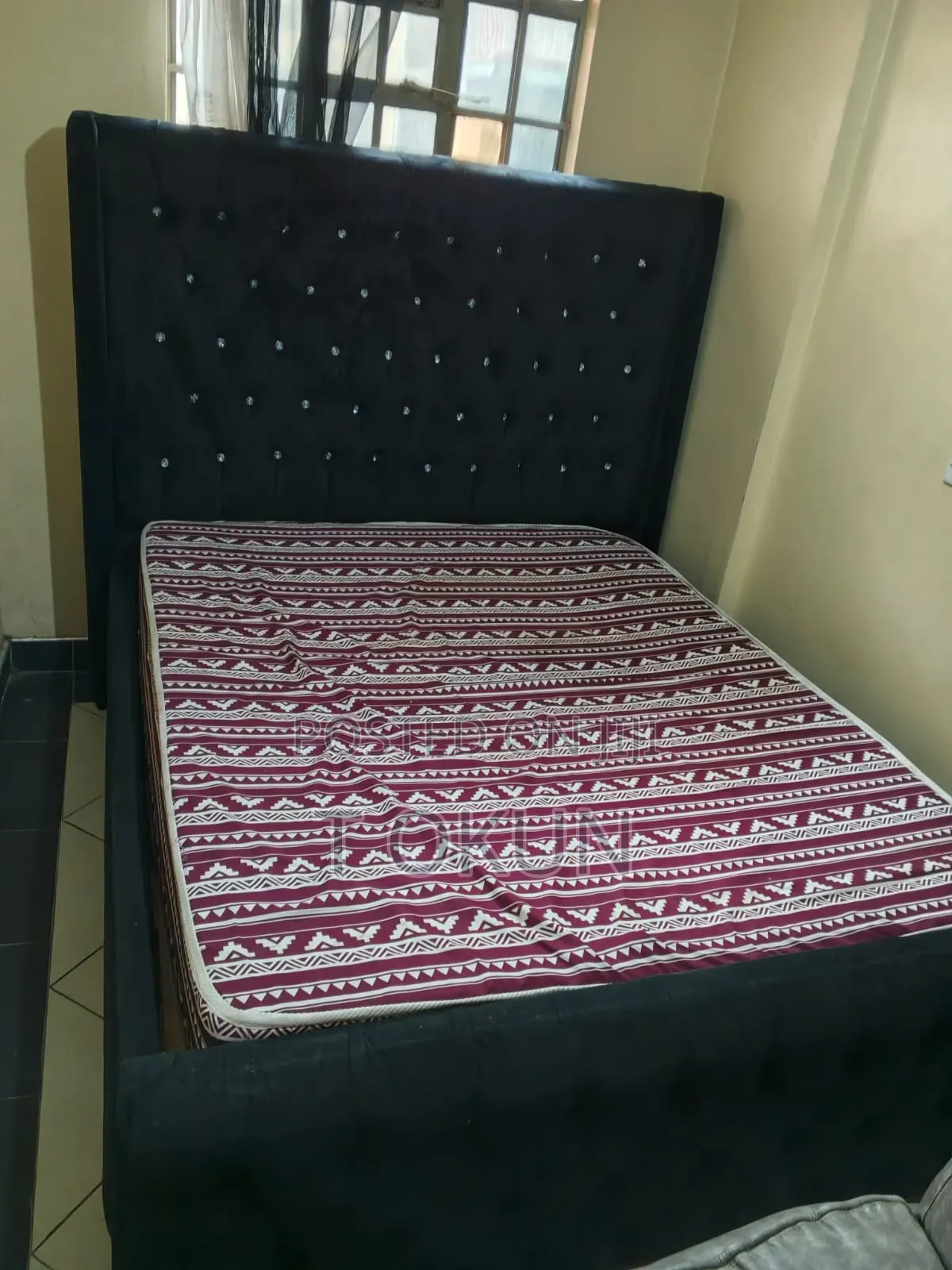 5*6 Chester Bed + High Density Mattress