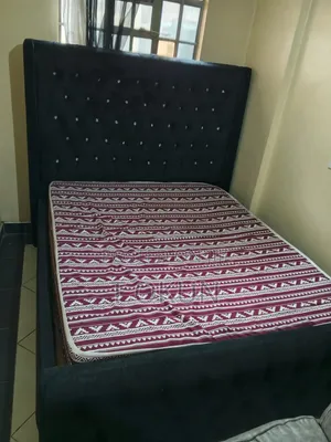5*6 Chester Bed + High Density Mattress