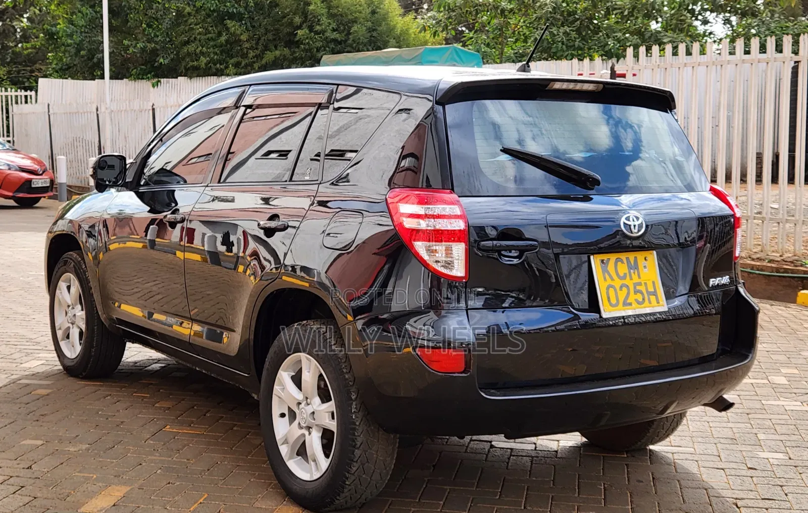 Toyota RAV4 2.5 2010 Black
