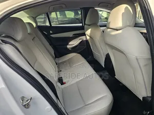 Mazda 3 2019 Pearl