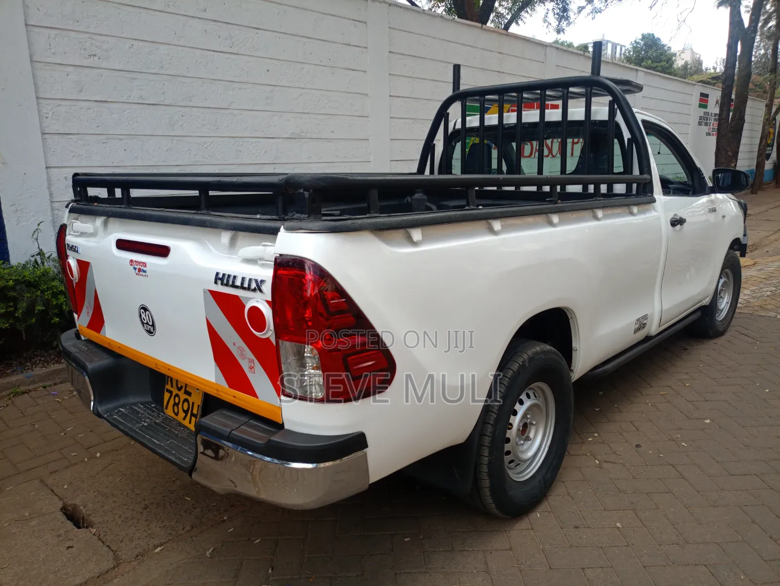 Toyota Hilux 2017 White