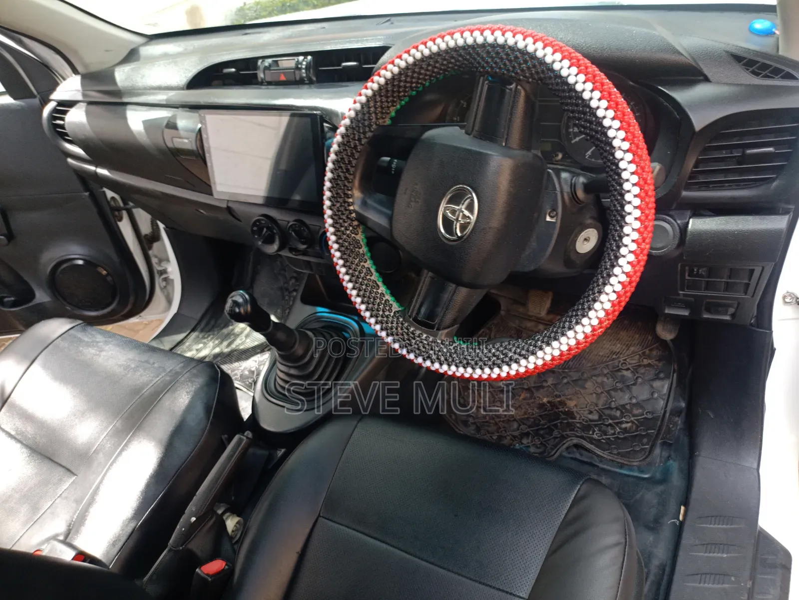 Toyota Hilux 2017 White