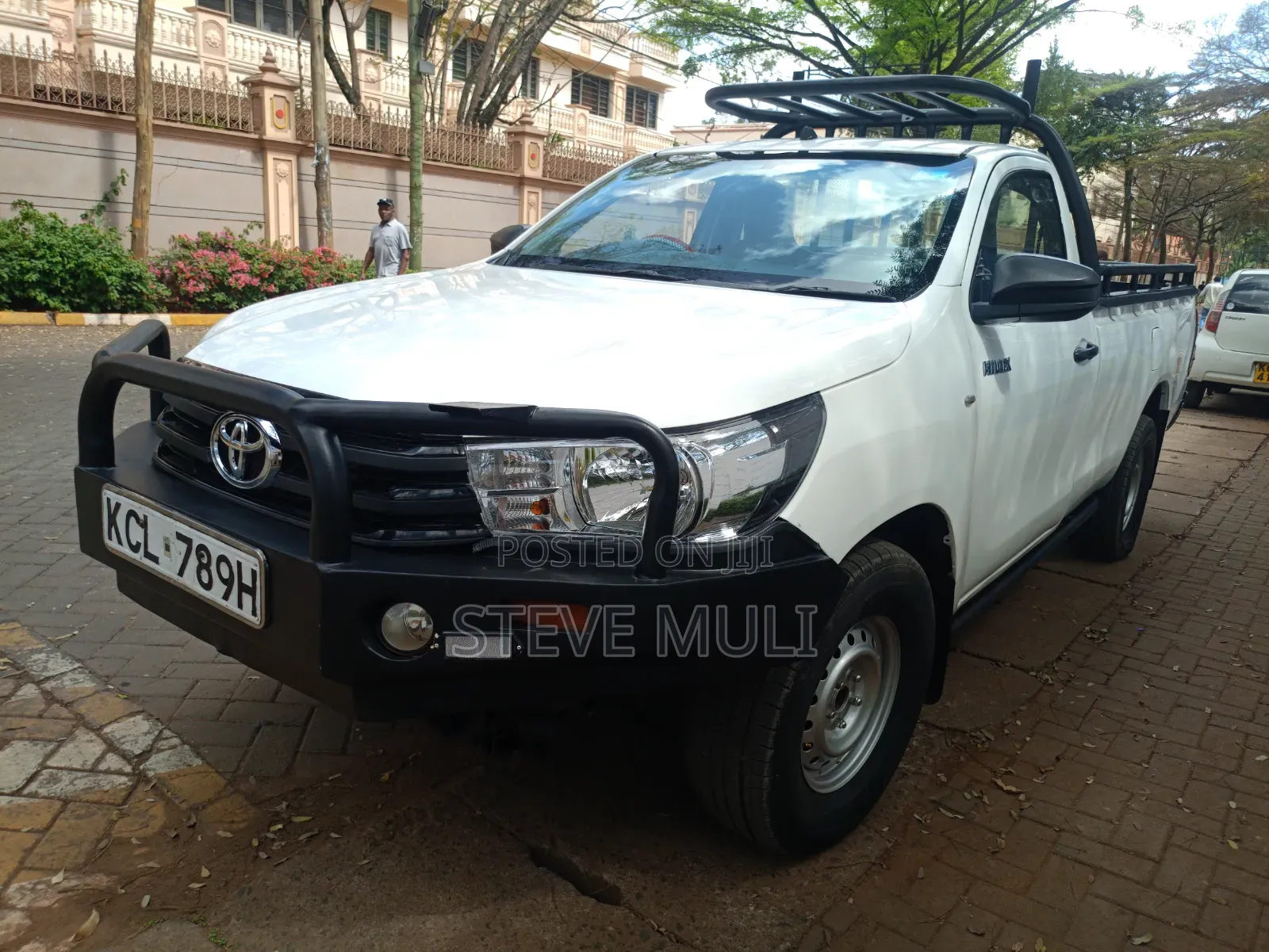 Toyota Hilux 2017 White