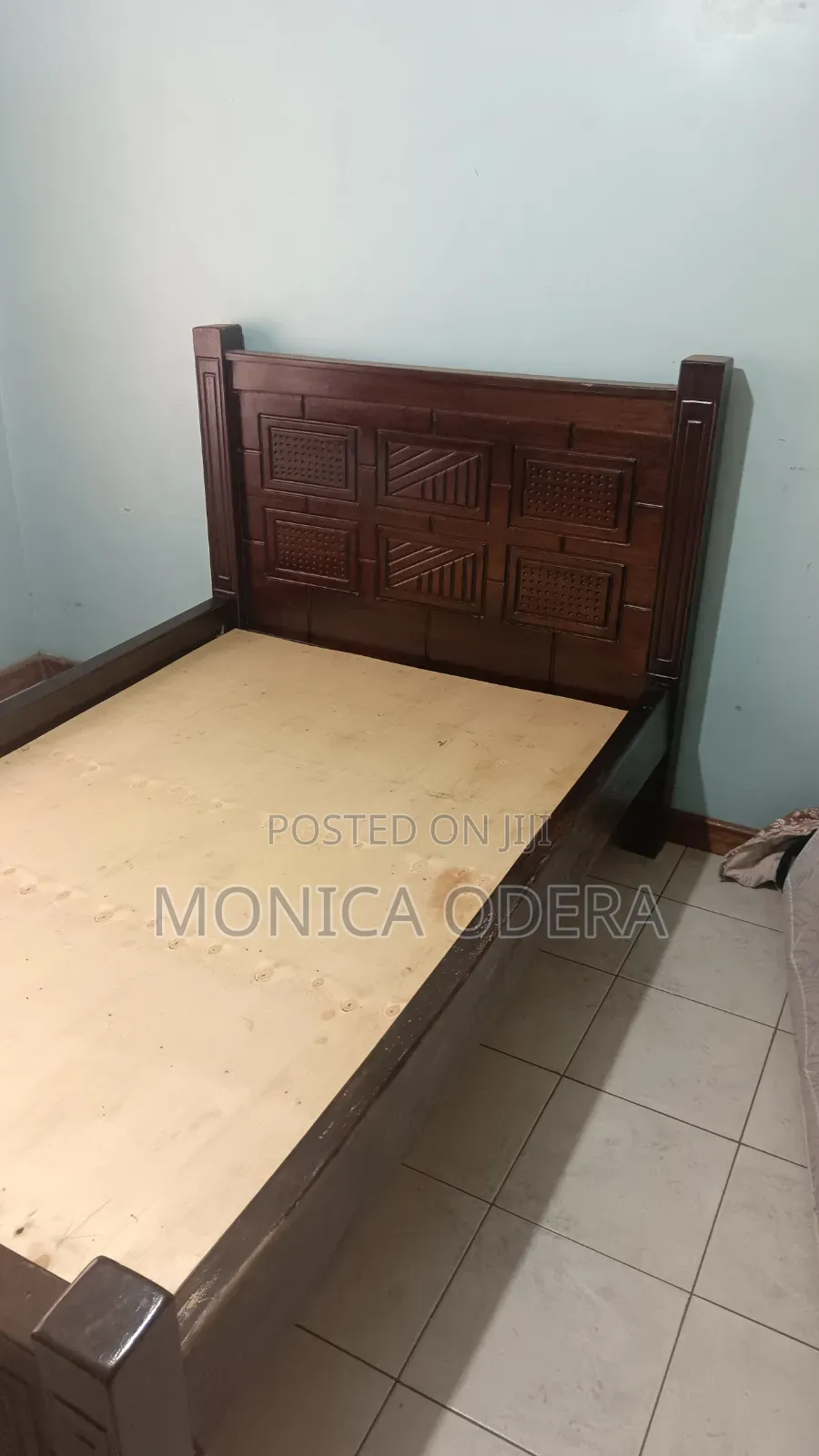 4*6 Mahogany Bed, in Good Condition