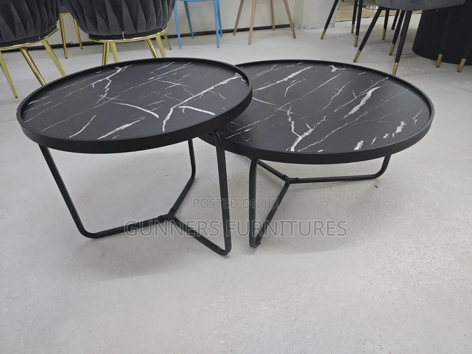 Round Nesting Coffee Table