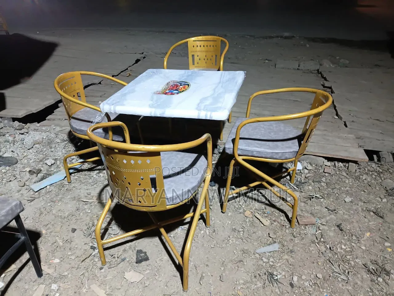 Powder Coated Gold Chairs for Club and Hotel
