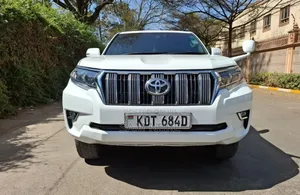 Toyota Land Cruiser Prado 2011 White
