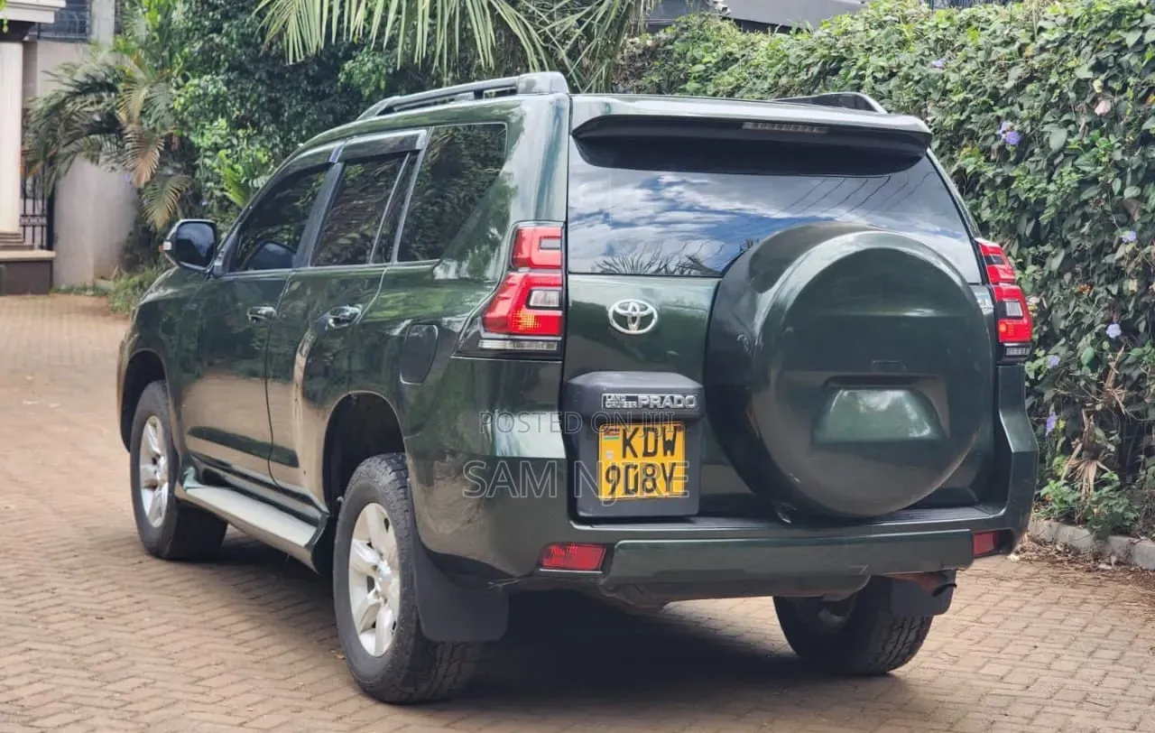 Toyota Land Cruiser Prado 2014 Black