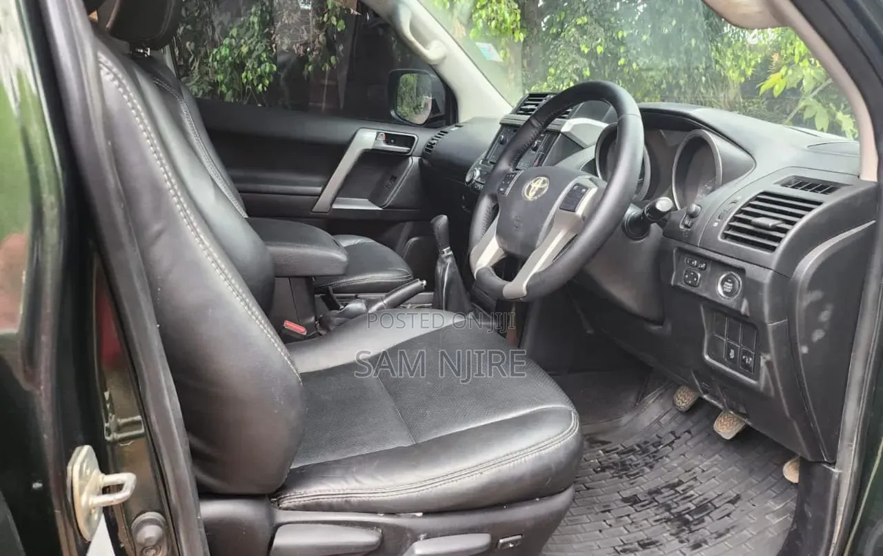 Toyota Land Cruiser Prado 2014 Black