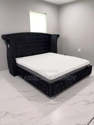 Black Tufted 5x6 Bed