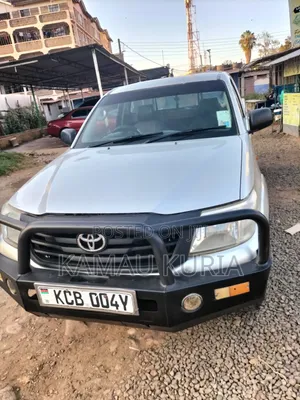 Toyota Hilux 2016 Silver