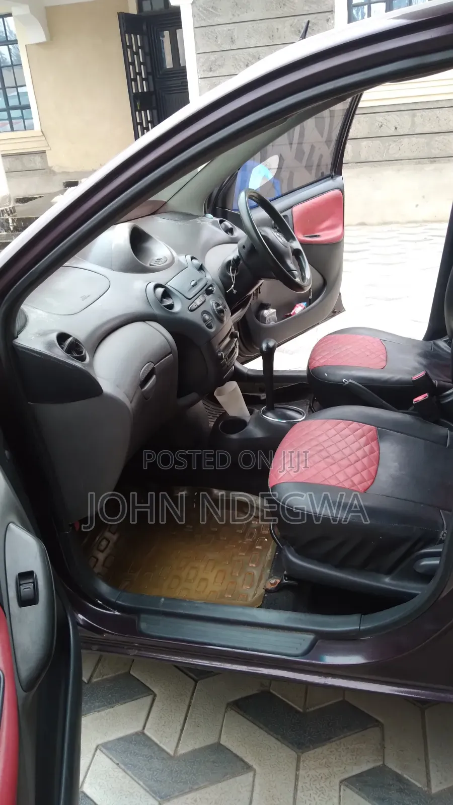 Toyota Vitz 2003 Maroon