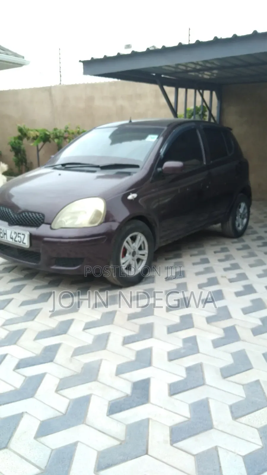 Toyota Vitz 2003 Maroon