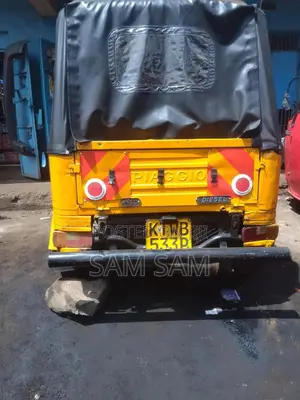 Piaggio Scooter 2019 Yellow