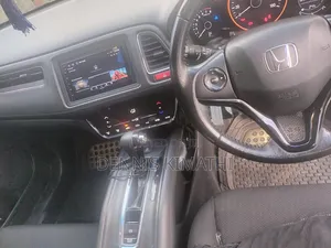 Honda Vezel 1.5 2WD 2016 White