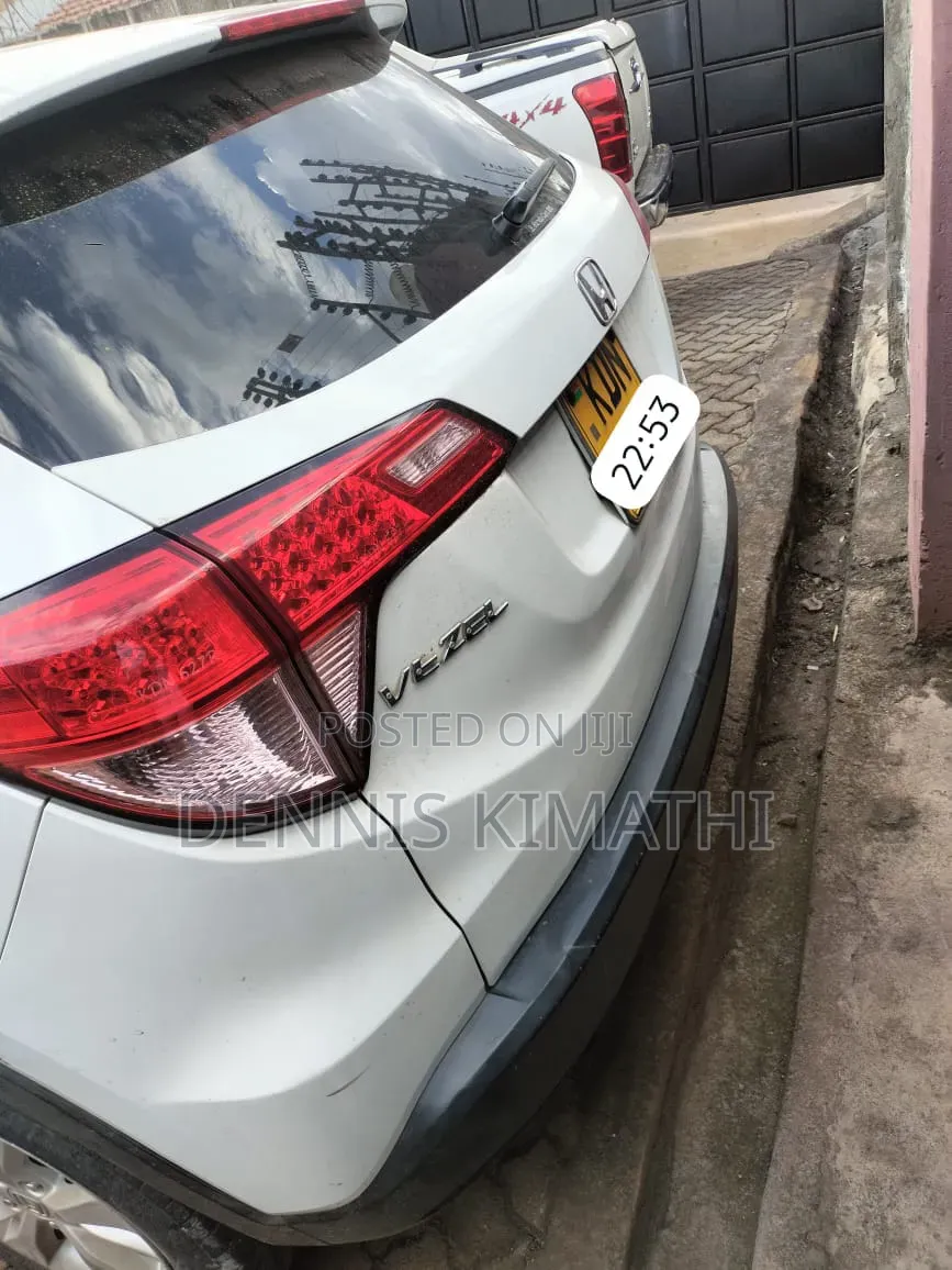 Honda Vezel 1.5 2WD 2016 White