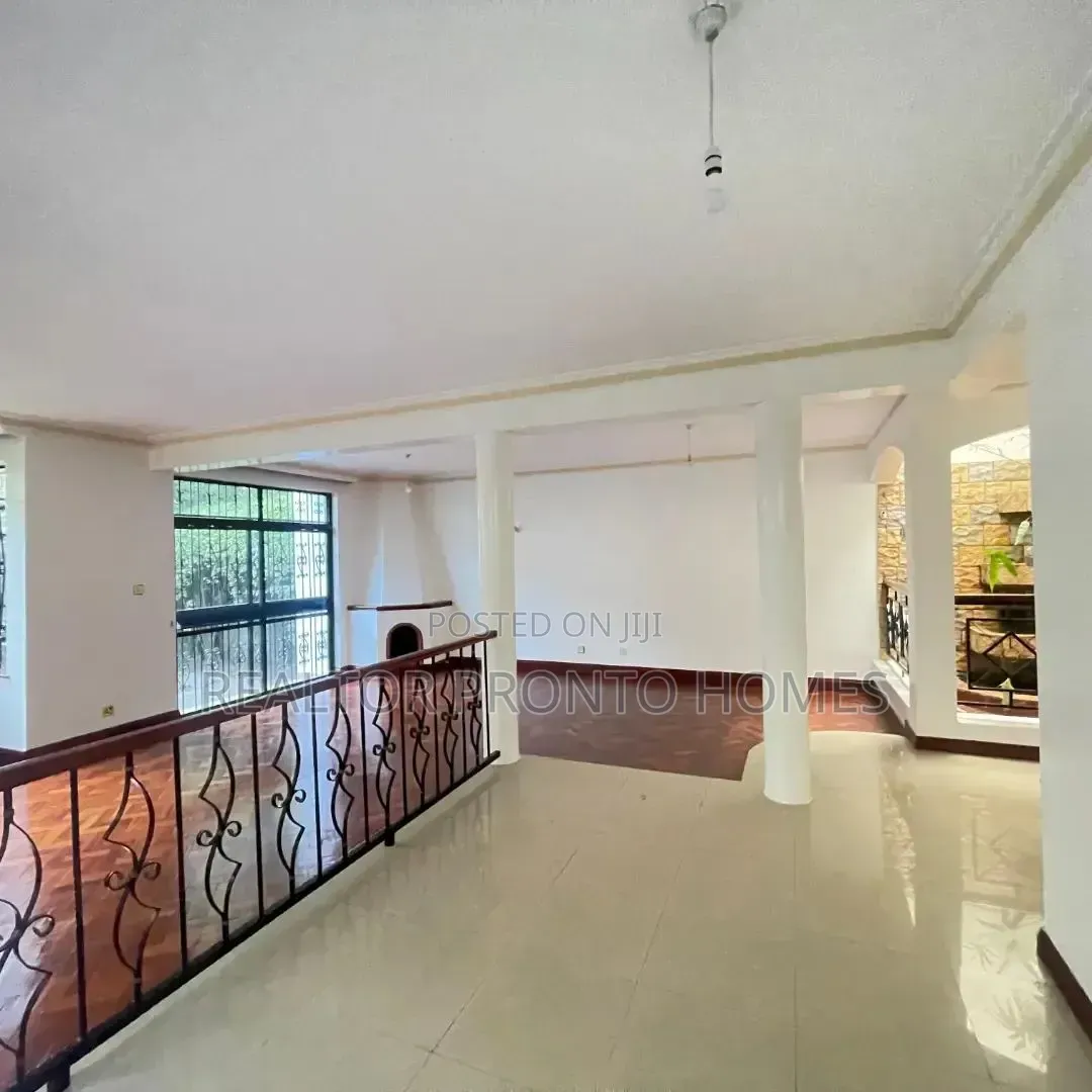 4bdrm Townhouse / Terrace in Lavington, Valley Arcade for rent