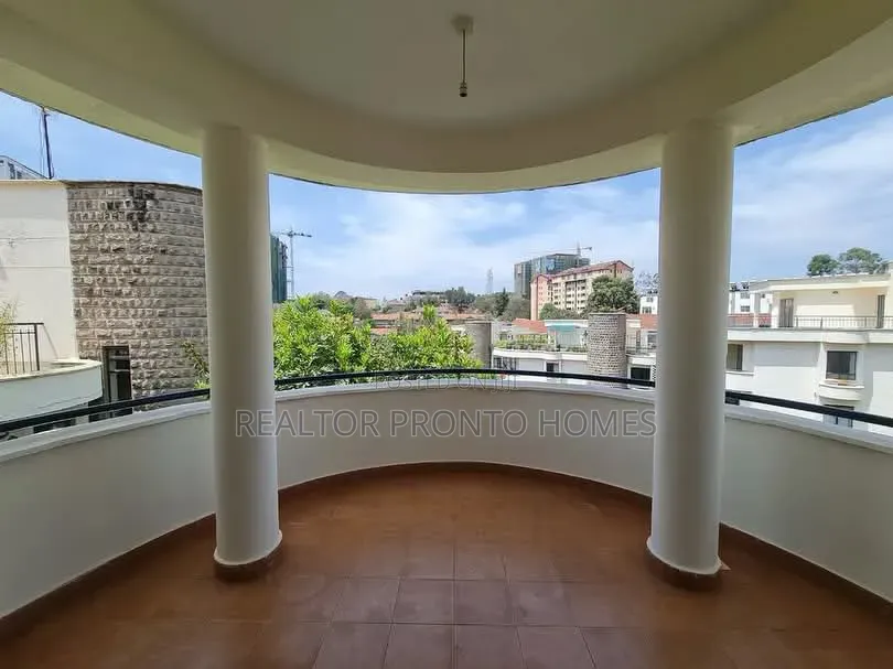 4bdrm Penthouse in Lavington, Valley Arcade for rent