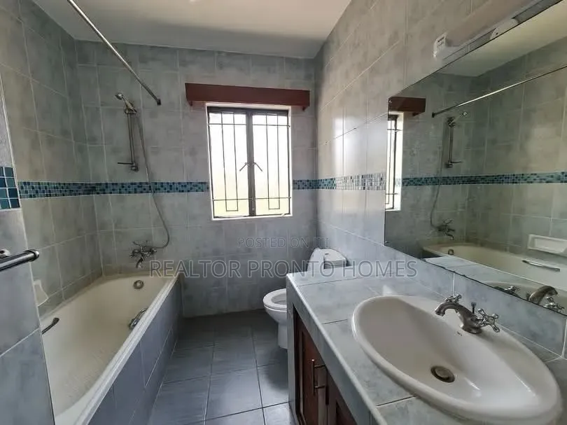4bdrm Penthouse in Lavington, Valley Arcade for rent