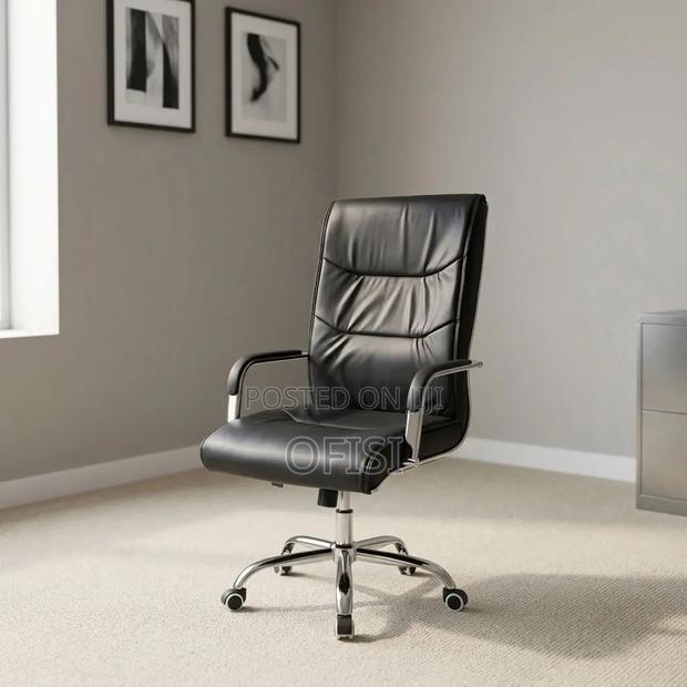 Office Chair; Executive Swivel Chair - thumbnail 4
