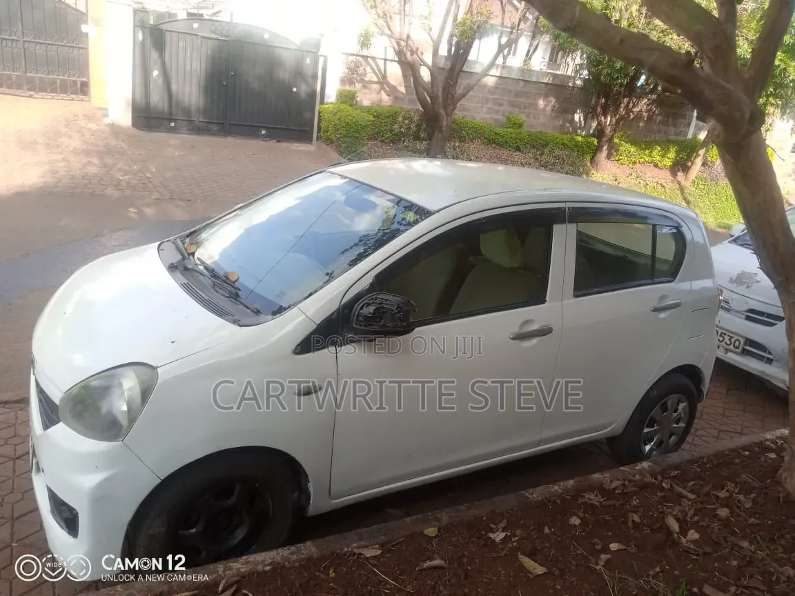 Toyota Pixis 2012 Blue
